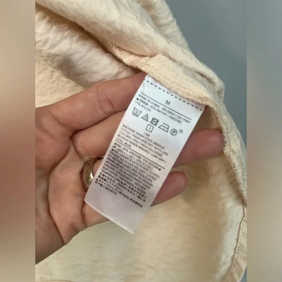 top (M) - Picture 5 of 6